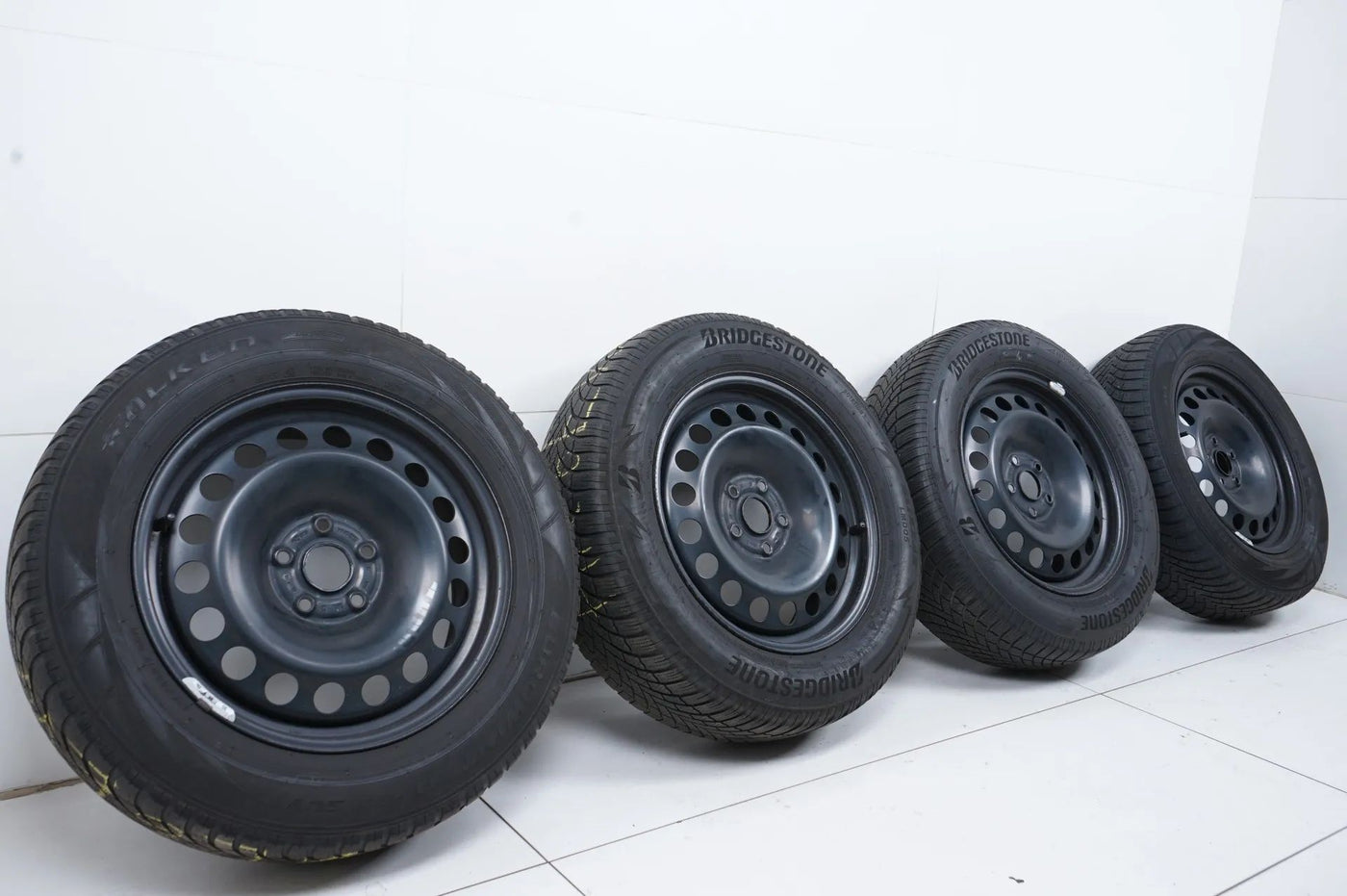 VW Tiguan Skoda Kodiaq Audi Q3 Winter tires Winter wheels 215 65 17 inch