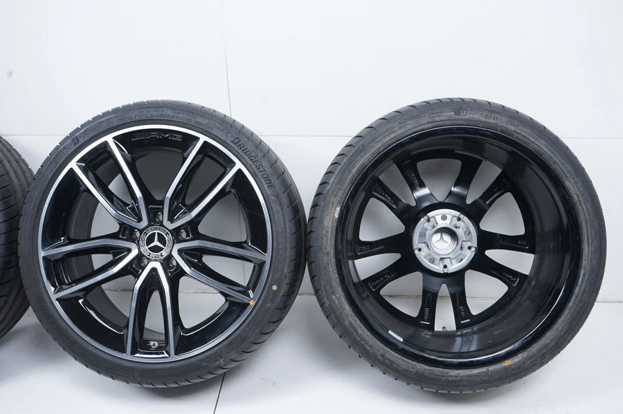 Mercedes CLA35 W118 C118 Winterräder mit neuen Winterreifen 245 35 19 Zoll