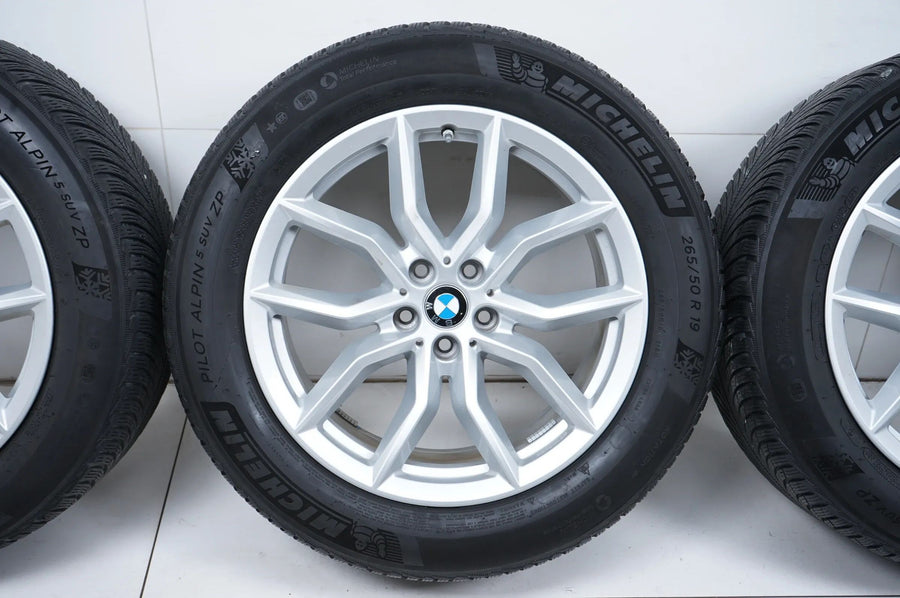 BMW X5 X6 G05 G06 zimní kola zimní pneumatiky 265 50 19 palců