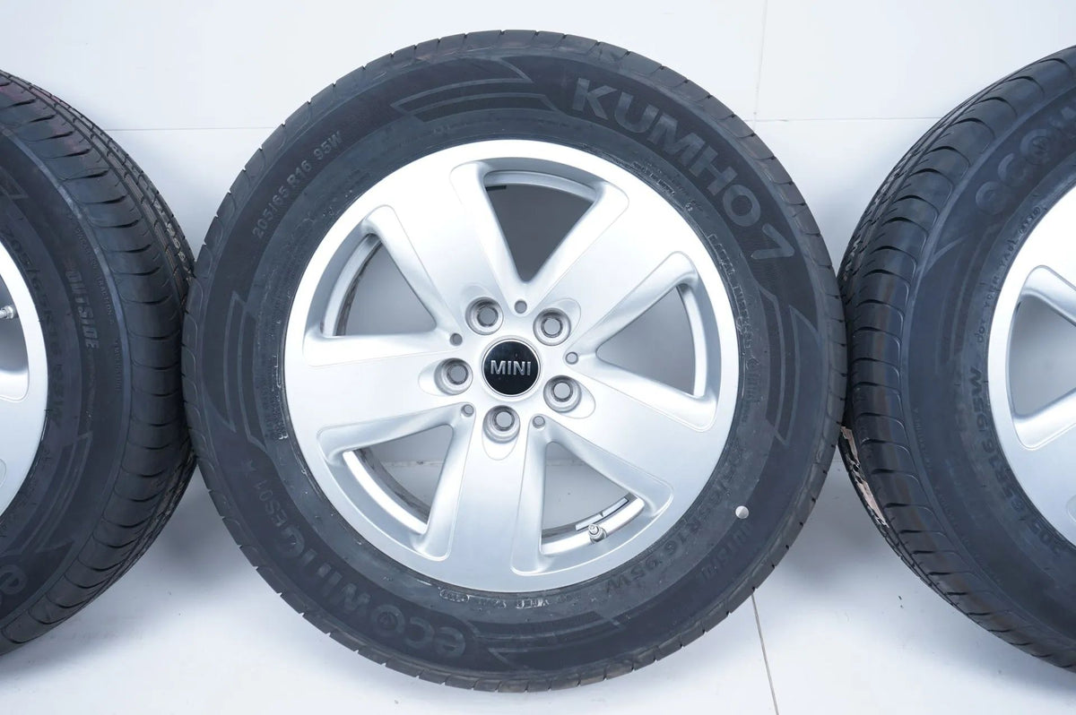 MINI Countryman F60 summer tires, summer wheels 205/65 R16 inch Detailansicht 5