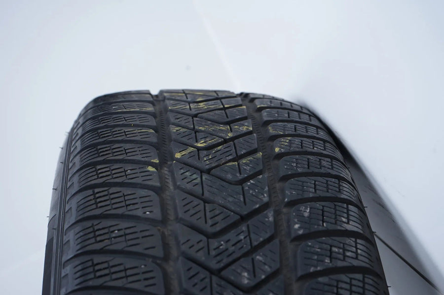 Mercedes GLC W253 X253 zimní pneumatiky zimní kola 235 60 18 palců