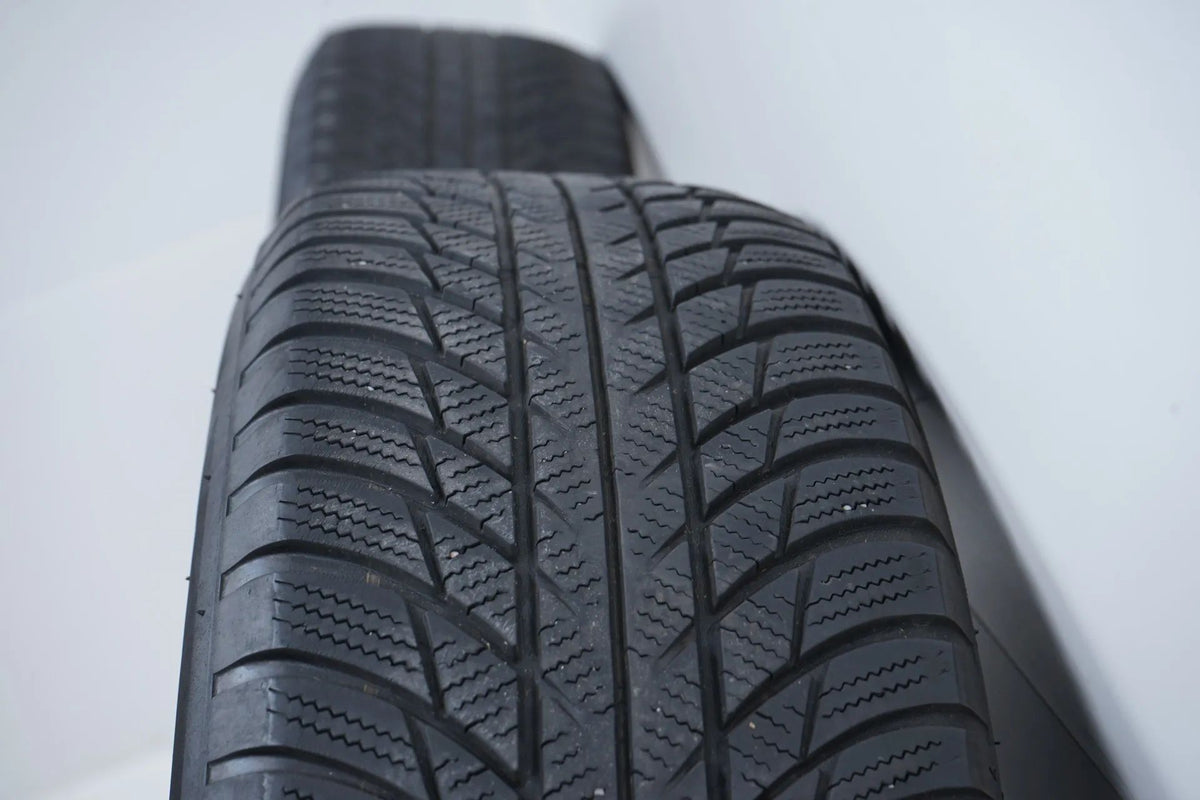 Audi Q3 83A F3 winter tires/wheels 215/65/17 inch Detailansicht 11