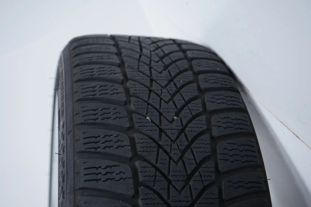 MINI F55 F56 F57 Winter Tires Winter Wheels 205 45 17 inch Detailansicht 17