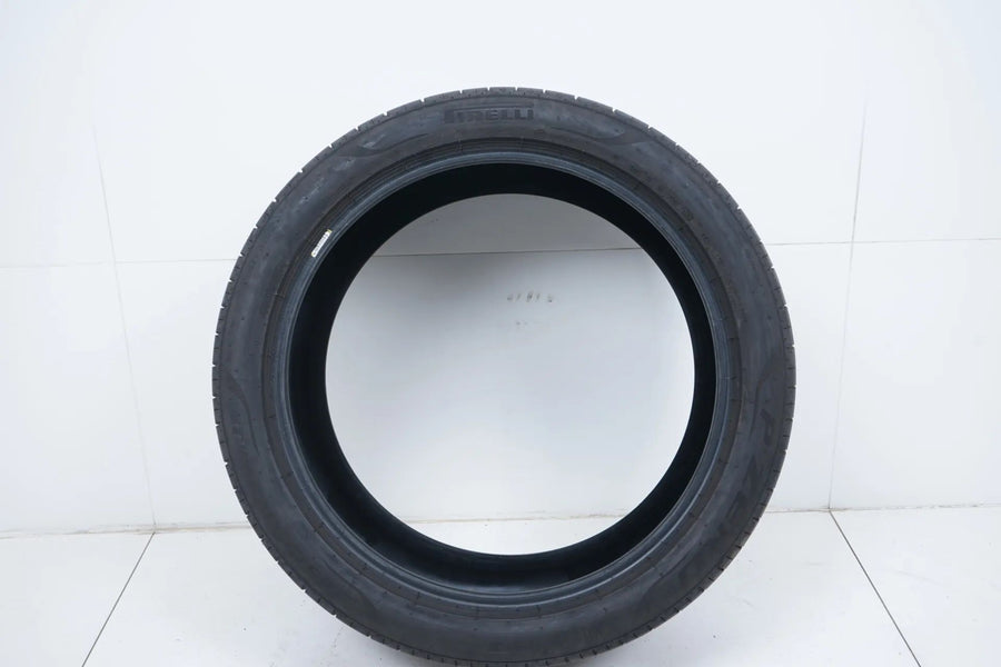1x summer tire Pirelli P Zero 325 35 22 inch MO DOT22 approx. 4mm
