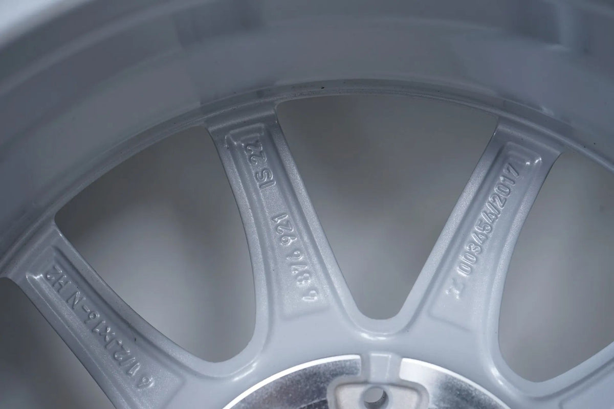 Nové zimní pneumatiky a kola Bmw řady 3 G20 G21 205 60 16 palců Detailní zobrazení 13