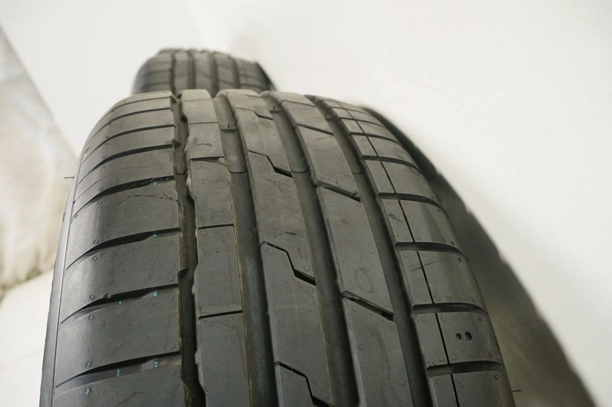 BMW 5 Series G30 G31 Summer Tires Summer Wheels 225 55 17 inch Detailansicht 10