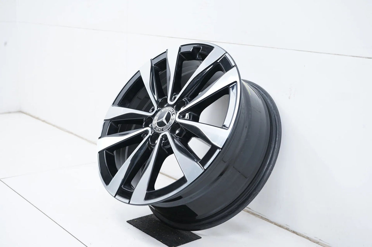 1 x Mercedes C Class W206 Alloy Wheel 17 Inch A2064016000 7J ET44.5 Detailansicht 3