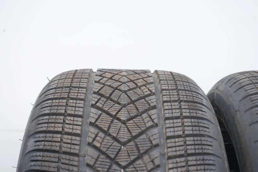 2x Winterreifen Goodyear 255 50 21 Zoll DOT21 BMW* ca.8mm