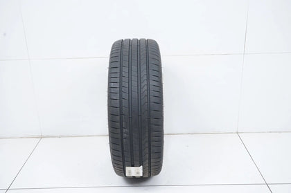 1 pneu été Hankook 225/45/18 DOT22 (environ 6 m)