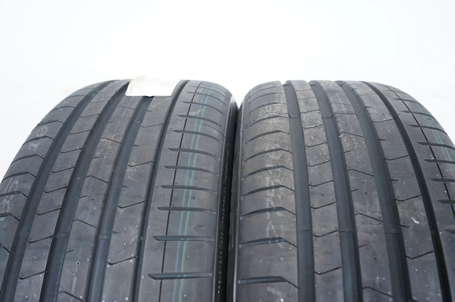 Nové Demo letní pneumatiky Pirelli BMW 275 45 20 palců DOT23 BMW*RFT