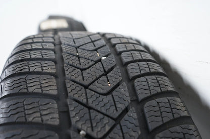 Mercedes A B Klasse W177 B247 Winterräder Winterreifen 18 Zoll