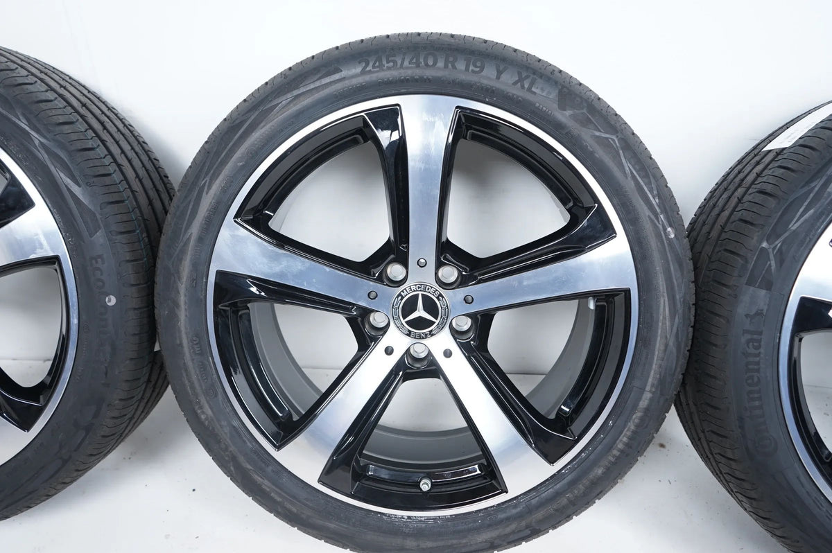 Original Mercedes C-Klasse All-Terrain X206 alufælge sommerdæk 245 40 R19 Detaljevisning 4