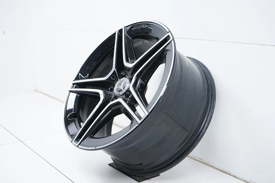 1 x Mercedes CLS W257 AMG Alufelge 19 Zoll A2574011600 9J ET28