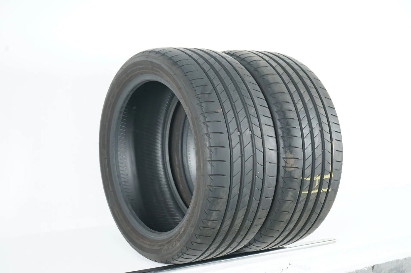 2x Bridgestone summer tires 255/40 R18 inch DOT22 approx. 6mm tread depth BMW*