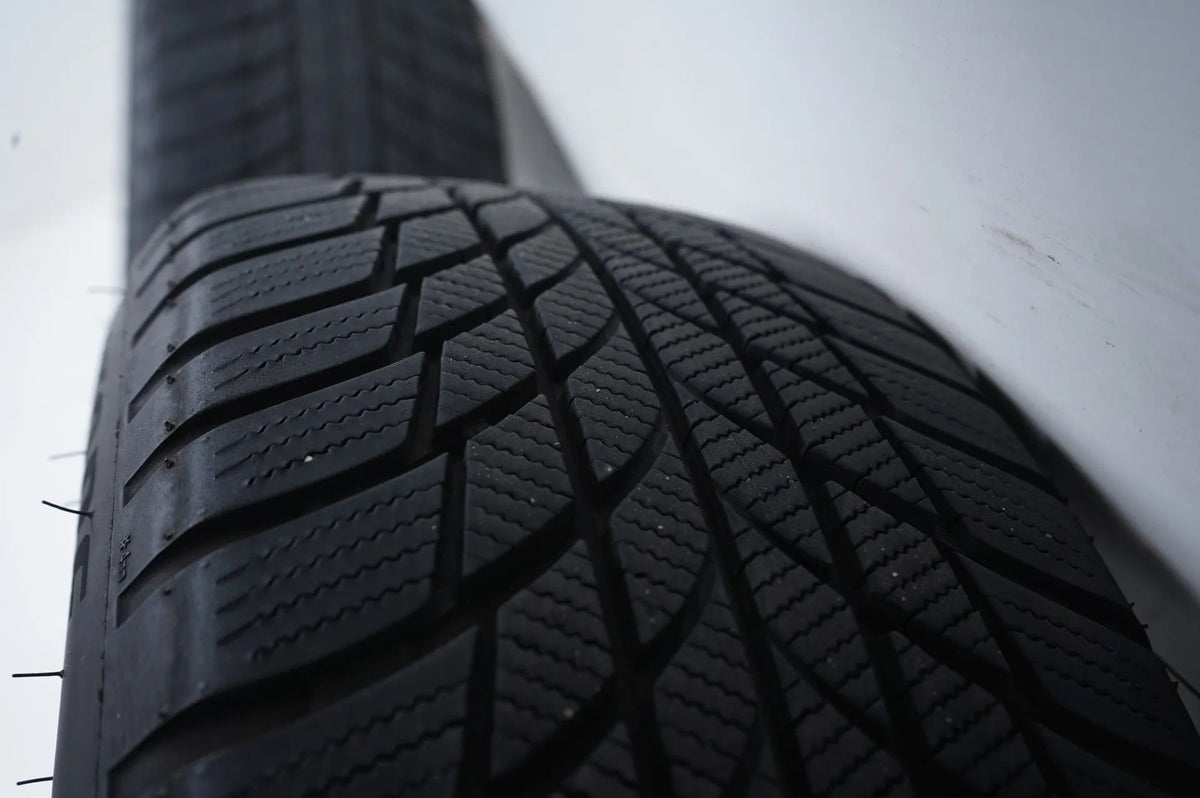 BMW X1 X2 F48 F39 Winter Tires Winter Wheels 205 60 17 inch Detailansicht 11