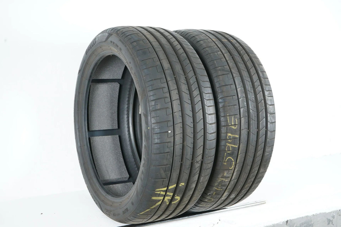 2x Pirelli summer tires 275/40/22 inch BMW* DOT22 approx. 6mm tread depth