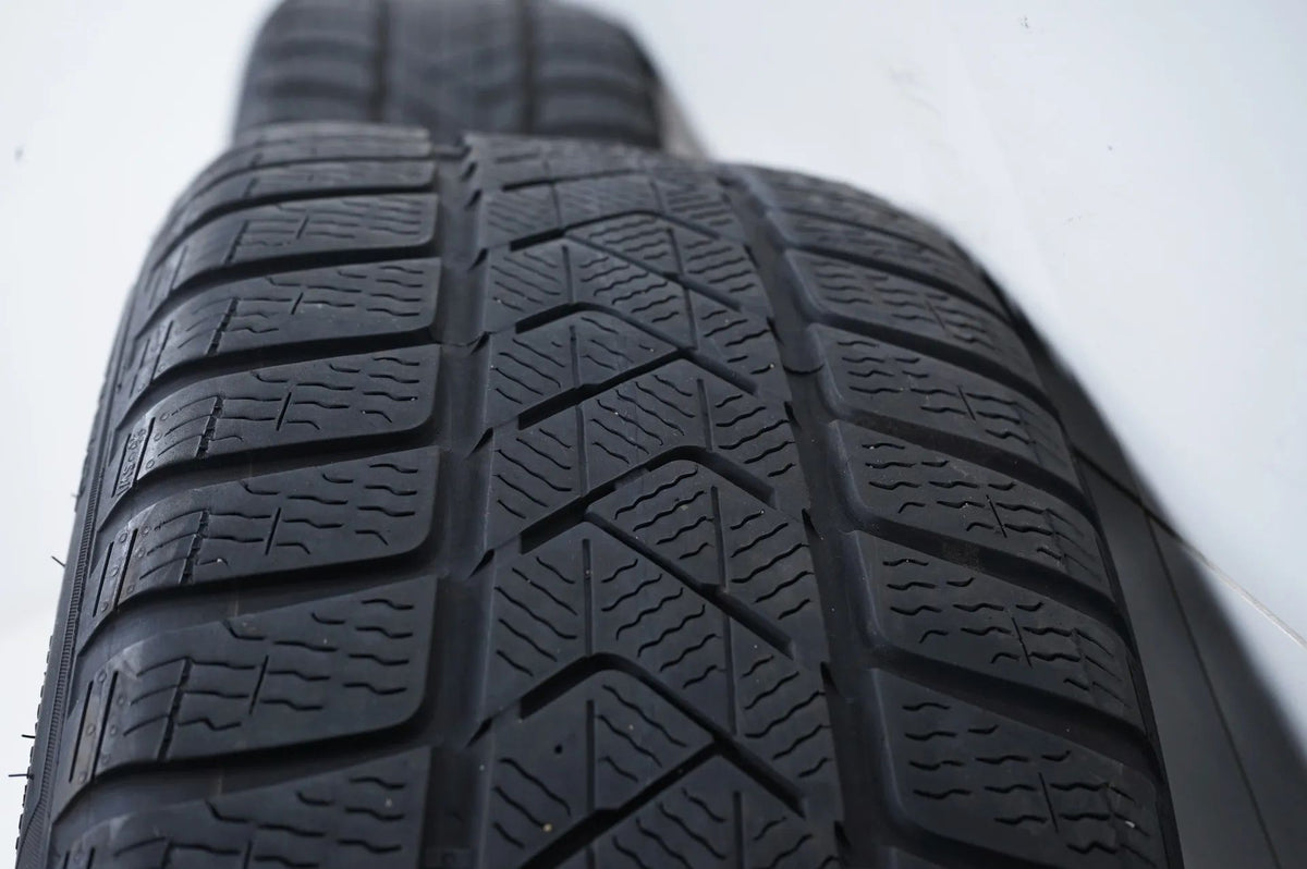 Mercedes C-Class W206 winter tires/wheels 225/45/18 inch Detailansicht 12