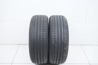 2 pneus été Pirelli DOT18 235/55/18 pouces, profondeur de sculpture d'environ 6 mm.