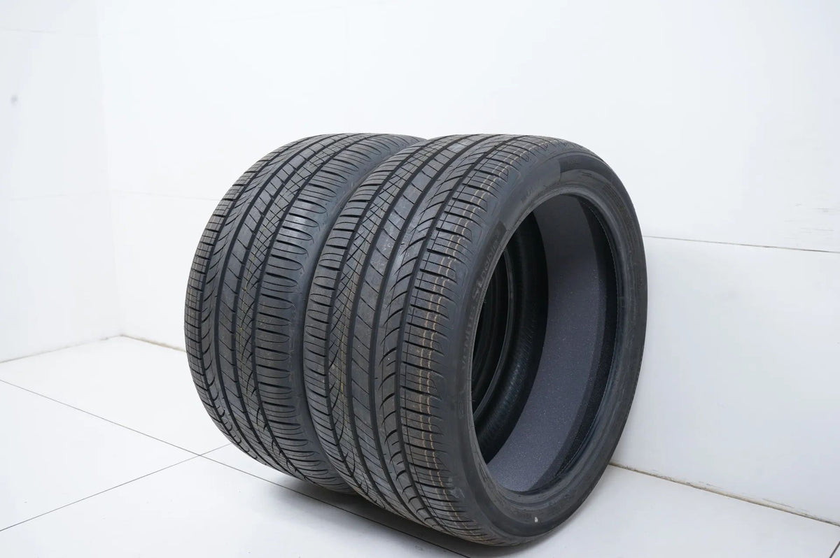 2 pneus été de démonstration Hankook DOT20 MO RFT 285/35/20 pouces Vue détaillée 3