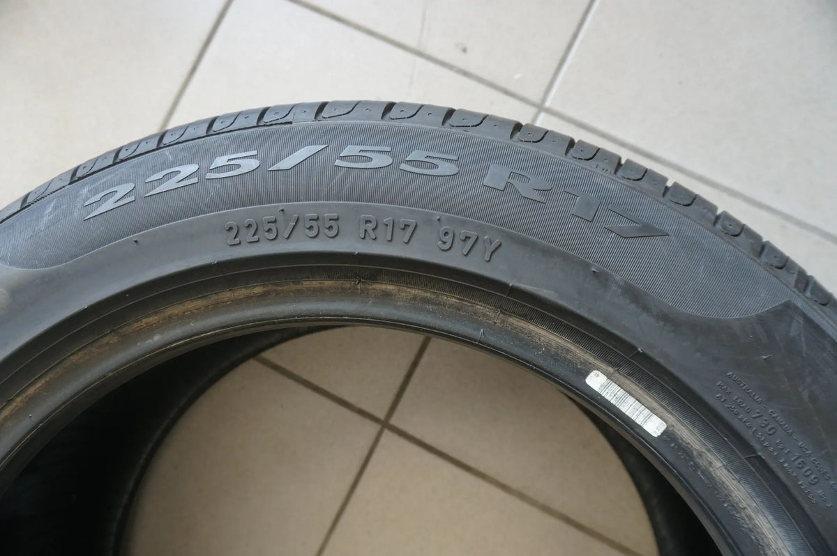 2 X 225 55 R17 97Y letní pneumatiky Pirelli Cinturato P7 * MO 2016 5,5 mm Detailní zobrazení 4