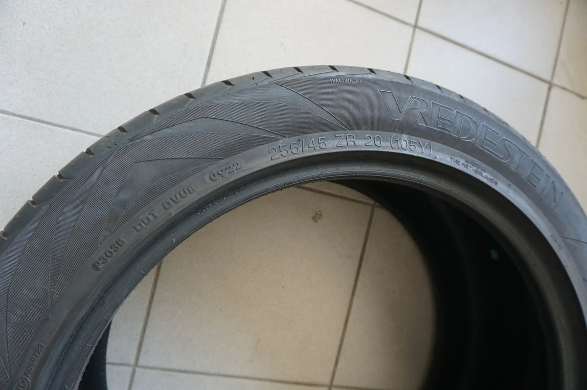 2 X 255 45 ZR20 R20 105Y Sommerreifen Vredestein Ultrac Vorti+ 2022 5mm Detailansicht 3