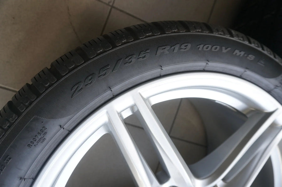 Original Porsche Carrera 911 991 TOP 19 Zoll Alufelgen Winterreifen Winterräder