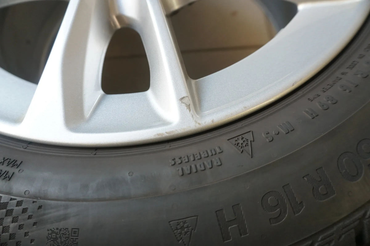 Original BMW 1er F40 2er Alufelgen Winterräder Winterreifen 195 60 R16 RDKS Detailansicht 4