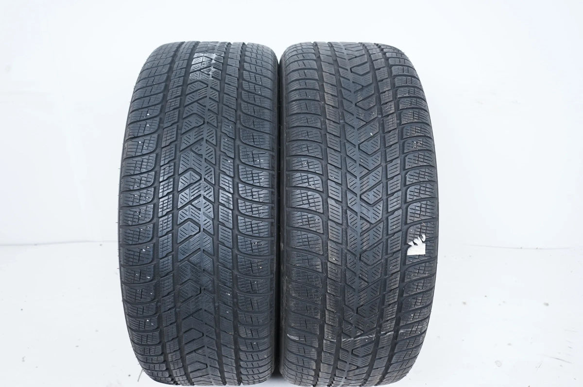 2x pneus hiver Pirelli Scorpion 285 45 22 pouces DOT21/20 env.5mm MO Vue détaillée 2
