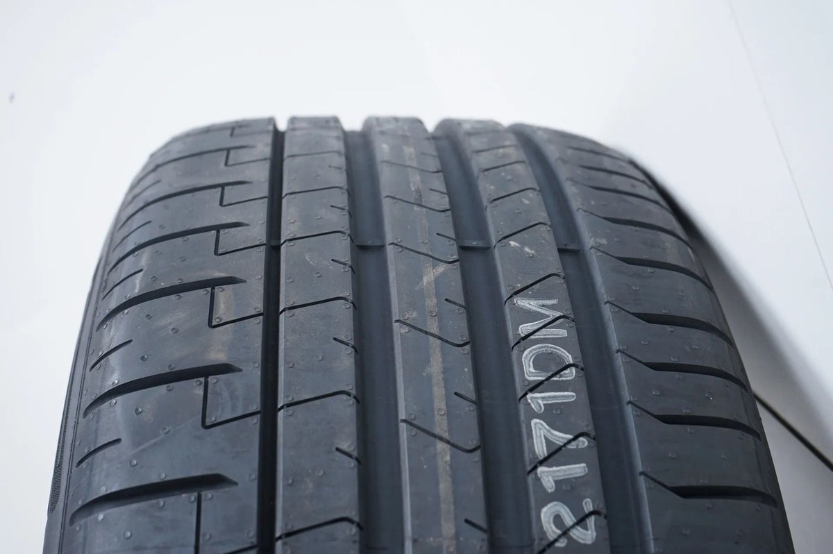 Neu Mercedes AMG GT W290 Winterräder mit neuen Winterreifen 19 Zoll