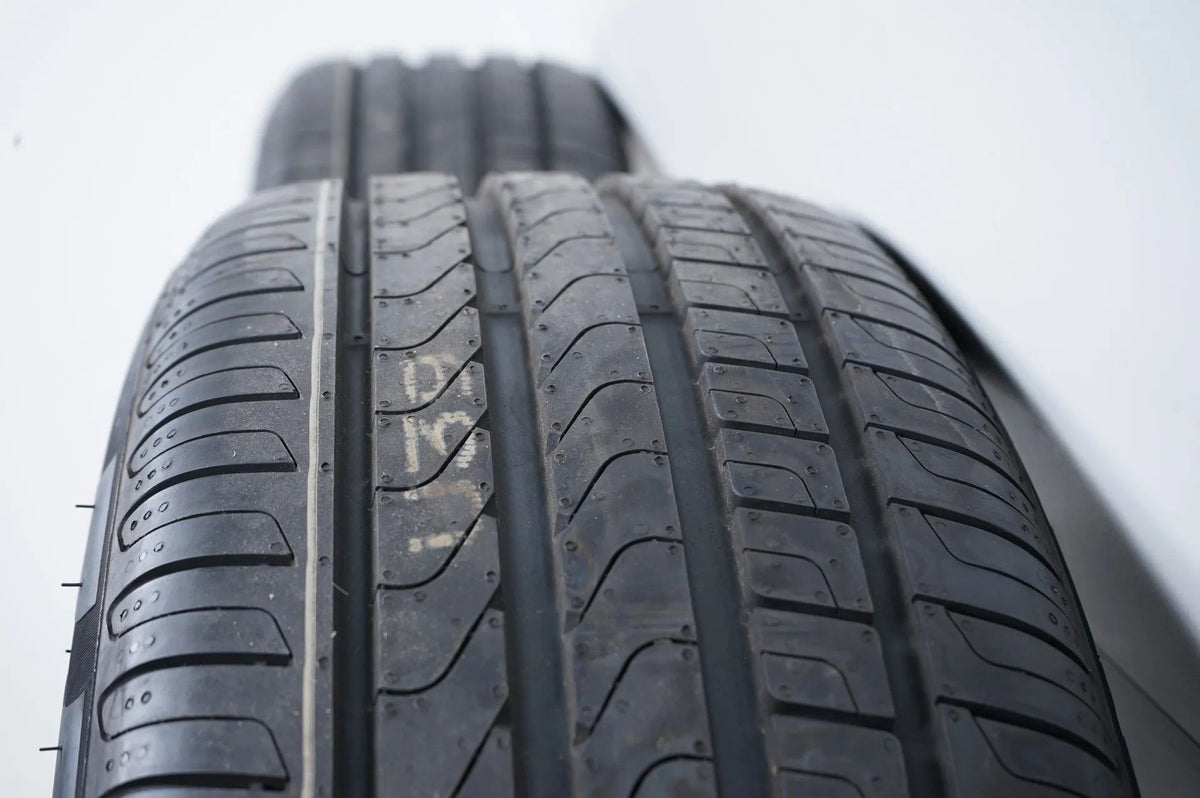 Original Mercedes EQC N293 20 inch AMG Alloy Wheels Summer Tires Detailansicht 11