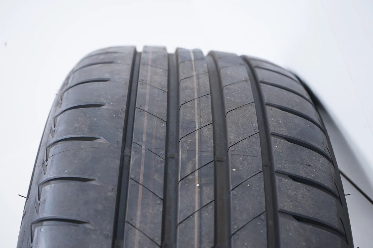 Mercedes EQA EQB H243 X243 Summer Wheels Summer Tires 19 Inch Detailansicht 12