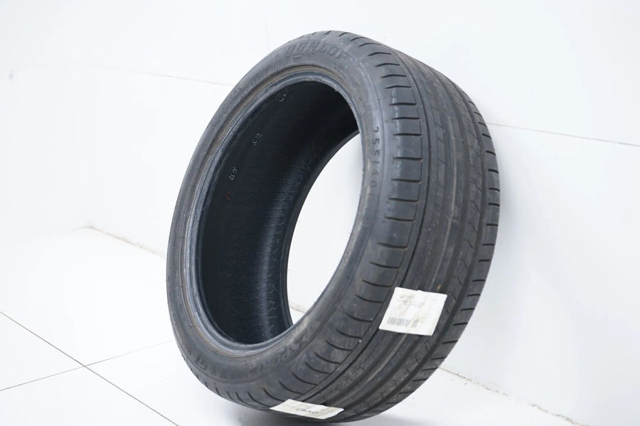 1x Dunlop summer tire 255 40 18 inch DOT13 MO approx. 6mm tread depth