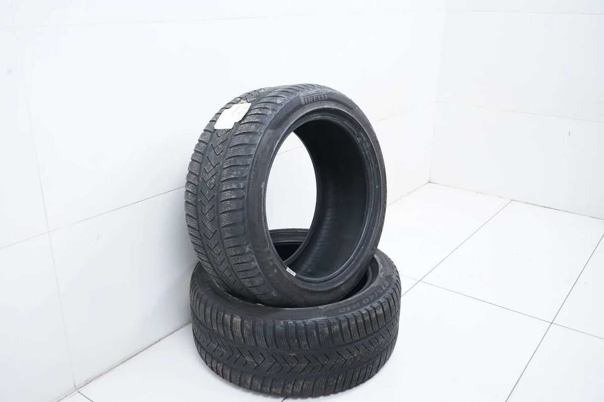 2x Winter tires 275 40 18 inch Pirelli approx. 3 mm tread depth DOT21 MO Detail view 4