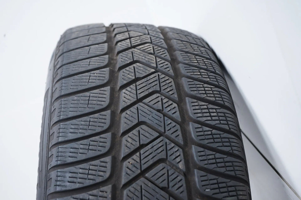 Mercedes EQC W293 N293 Winter Tires Winter Wheels 19 Inch Detailansicht 12