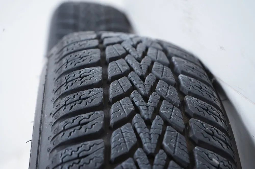 Smart W453 A453 Winterreifen Winterräder Alufelgen 15 Zoll Detailansicht 15