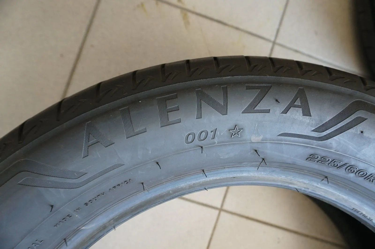 2 X 225 60 R18 104W Pneus été Bridgestone Alenza 001 * 6mm 2021 Vue détaillée 3