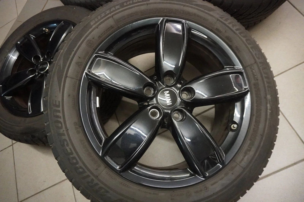 Original Mini Countryman F60 SE Alloy Wheels Winter Wheels Winter Tires 225 55 R17 Detail view 3