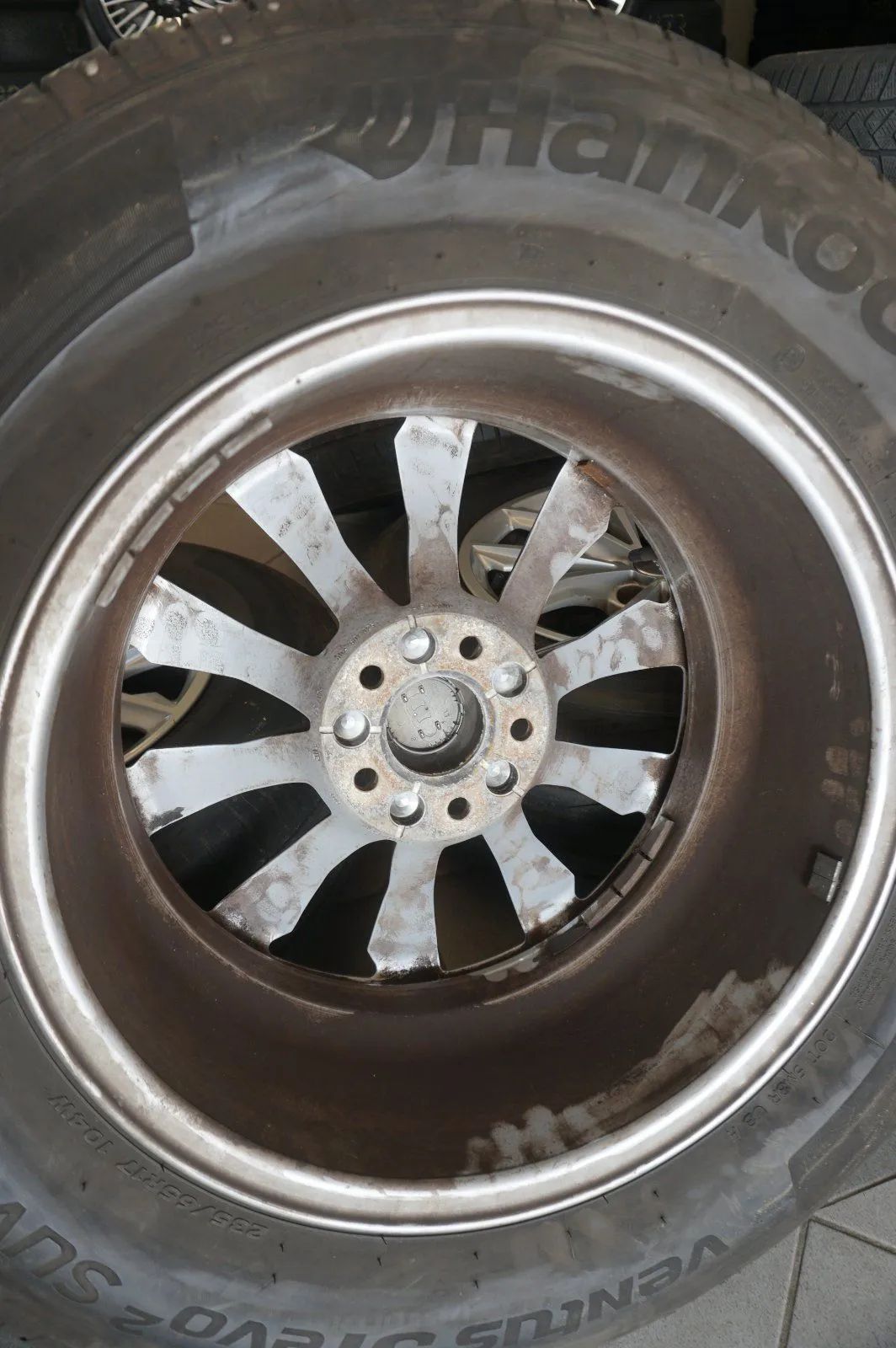 Original Audi Q5 FY Alufelgen Felgen Sommerräder Sommerreifen 235 65 R17 Zoll Detailansicht 5