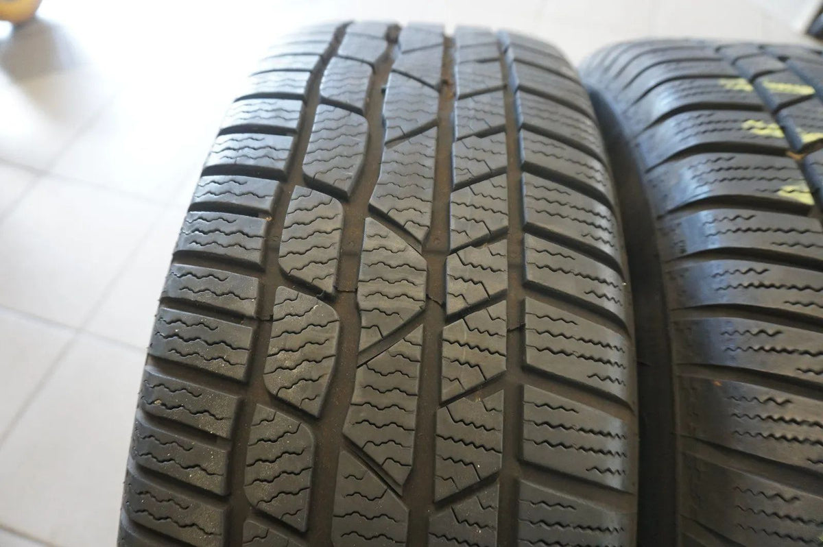 Jantes hiver d'origine Mercedes GLA X156 Pneus hiver Continental 215 60 R17 8mm Vue détaillée 6