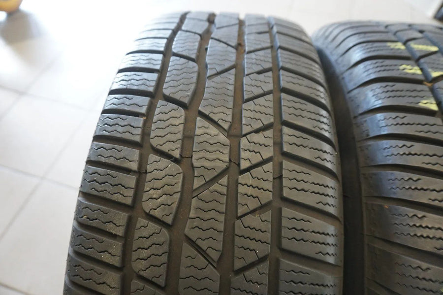 Jantes hiver d'origine Mercedes GLA X156 Pneus hiver Continental 215 60 R17 8mm