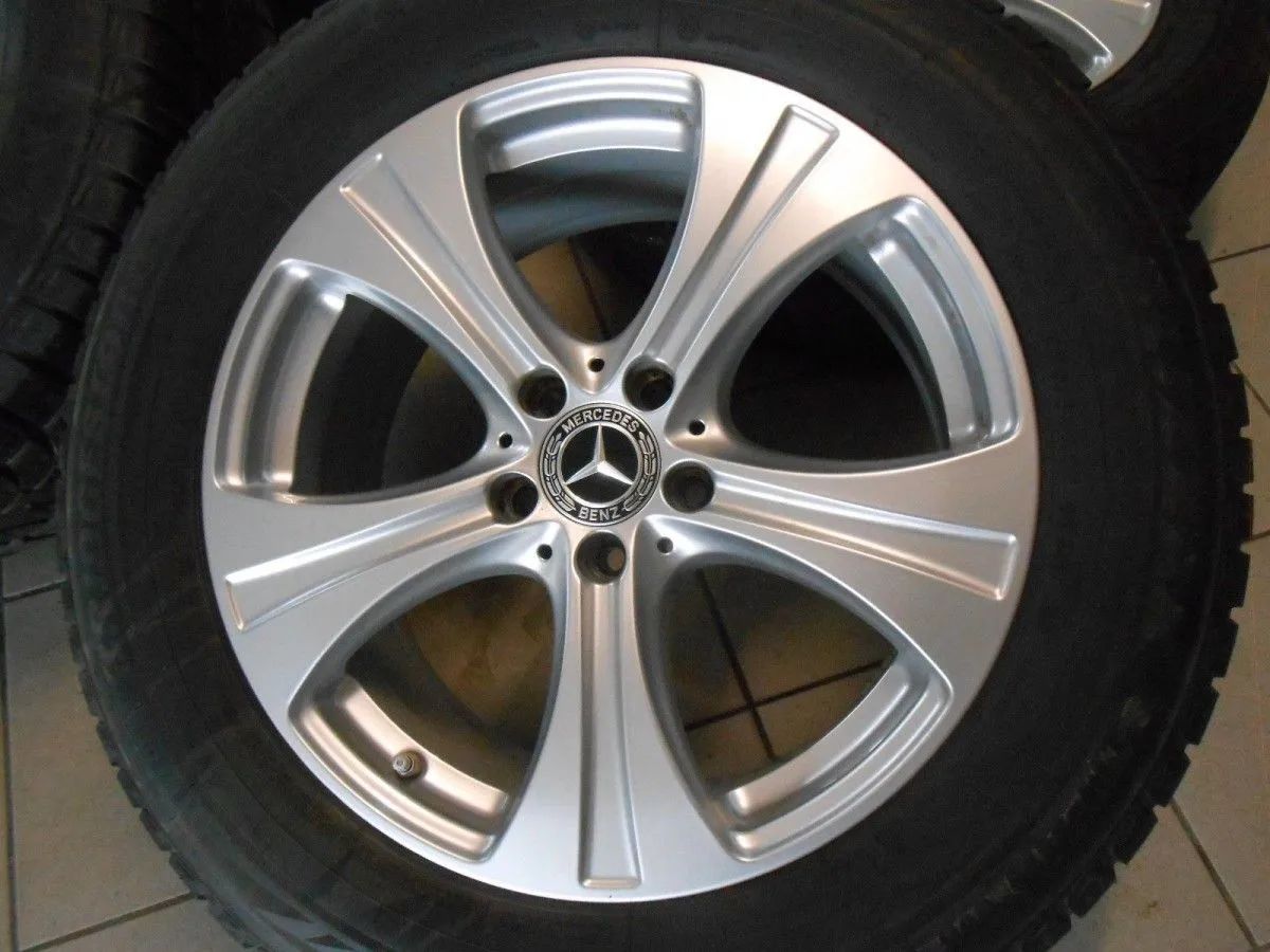 Original Mercedes GLC C253X253 Alufelgen Winterräder Winterreifen 235 60 R18 6mm Detailansicht 2