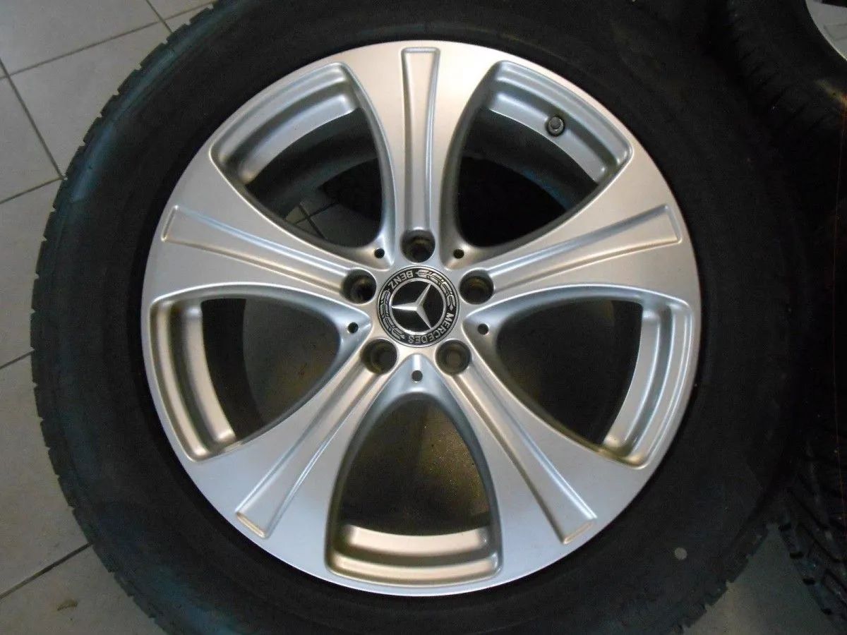 Roues d'hiver d'origine Mercedes GLC X253 C253 Pneus d'hiver 235 60 R18 pouces 6mm Detailansicht 3