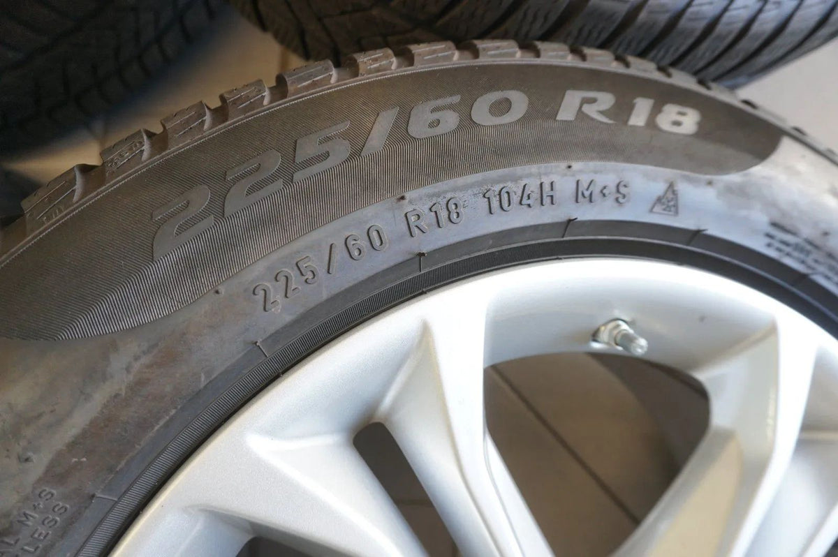 Original BMW X3 G01 X4 Alloy Wheels Winter Wheels Winter Tires 225 60 R18 6mm 2021 Detailansicht 4