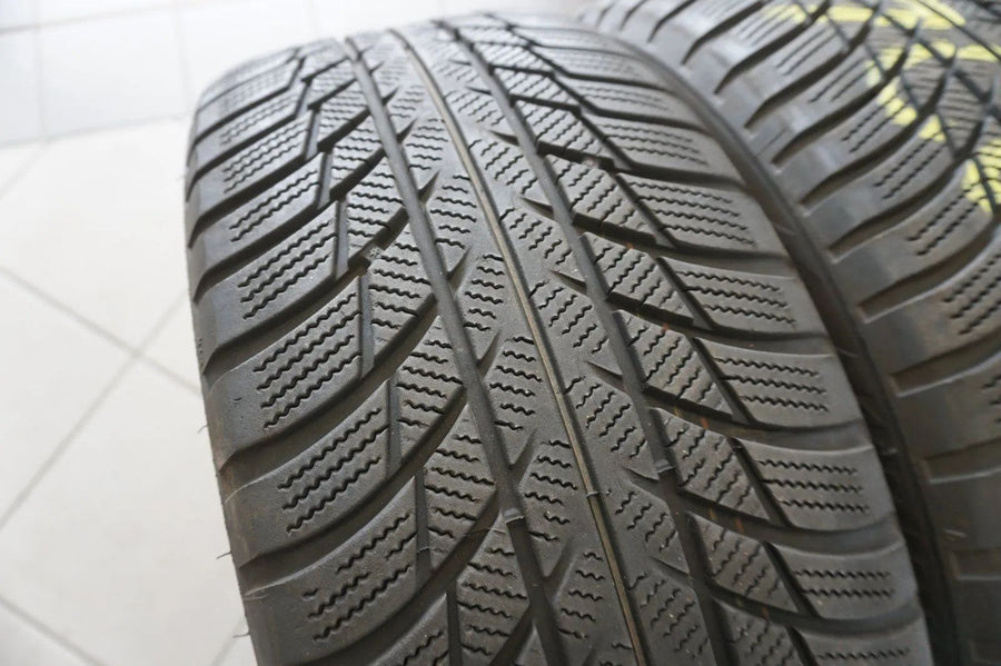 Originele Mercedes A-Klasse W177 CLA C118 lichtmetalen velgen winterbanden 225 45 R18 inch