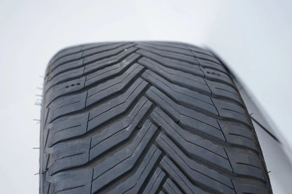 Mercedes třída C W206 celoroční pneumatiky zimní kola 225 45 18 palců