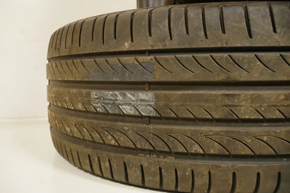 2 pneus été Pirelli DOT22 255/45/19 pouces, profondeur de sculpture d'environ 5 mm