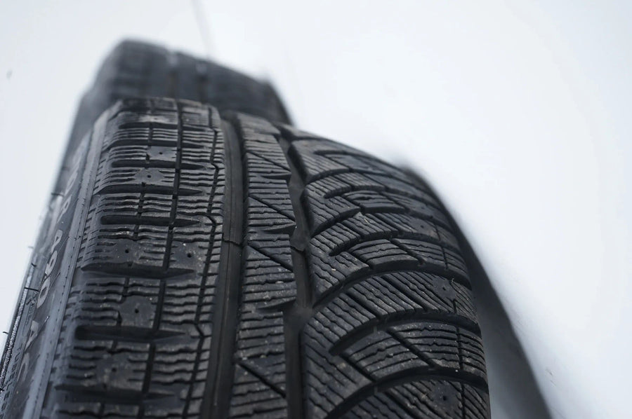 BMW Armored 7 Series F03 PAX Winter Wheels Winter Tires 245 710 R490