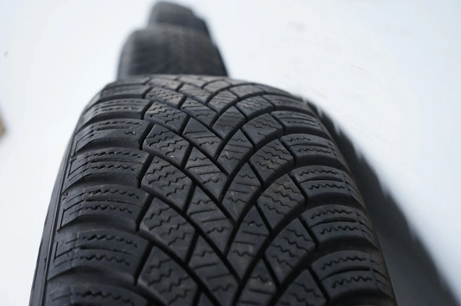 Hyundai i20 Winterräder Winterreifen 185 65 15 Zoll 7mm 4x100