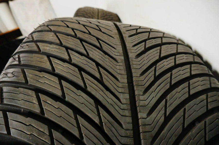BMW M5 F90 winter tires/wheels 265/40/19 inch 705M