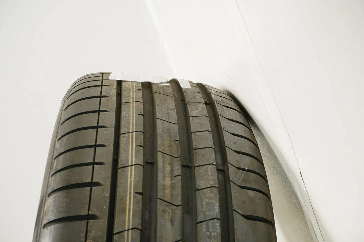 Original Mercedes GLA H247 GLB X247 Alufelgen Sommerreifen 235 45 R20 Zoll 7mm Detailansicht 12